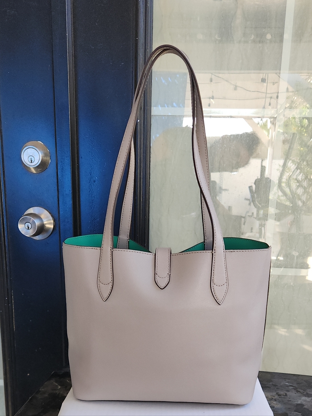 Kate Spade Kaci Tote in Soft Taupe - Picture 3 of 10